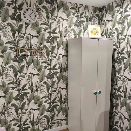 Apartment Chic With Parking In *